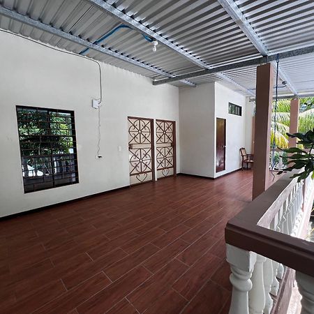 Ibania Hostal Tamanique 外观 照片