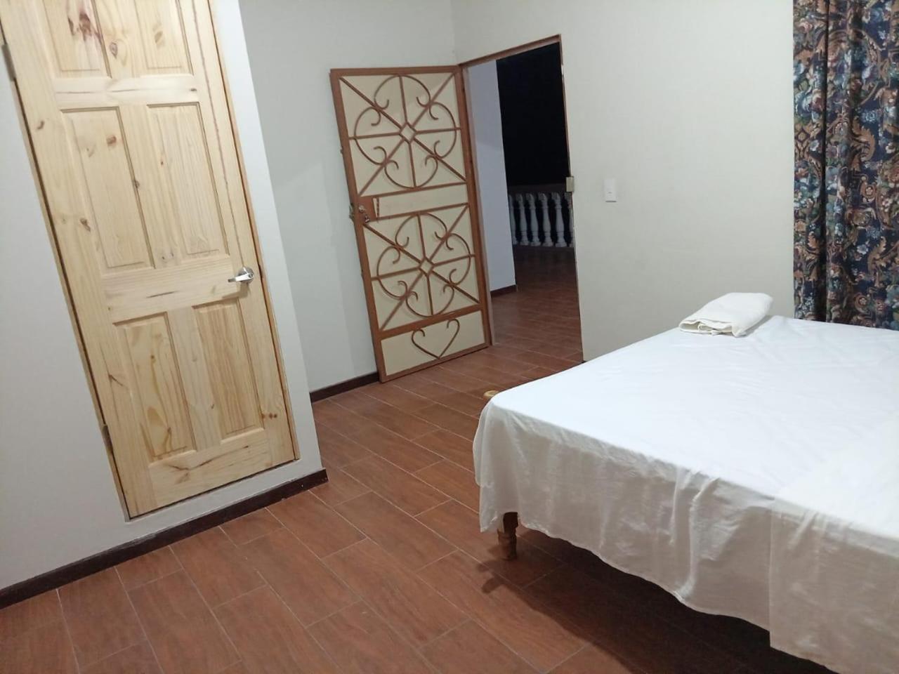 Ibania Hostal Tamanique 外观 照片